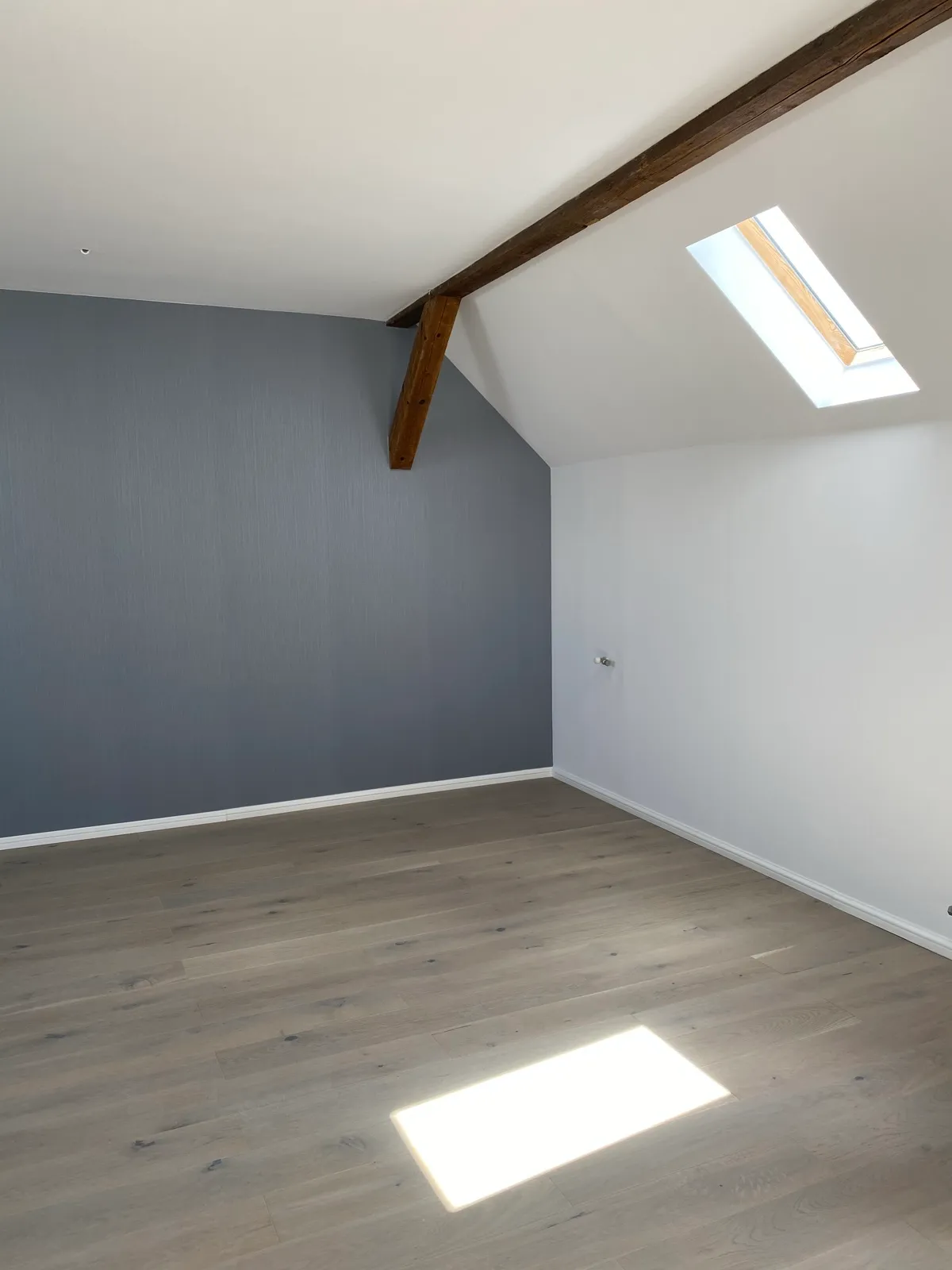 Reusaer Straße 101 · 103 · 105. — Interior · înainte și după, Astăzi